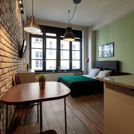 Golden Apartments Wroclaw - Cozy Studio - Main Rail Station&K24 ภายนอก รูปภาพ