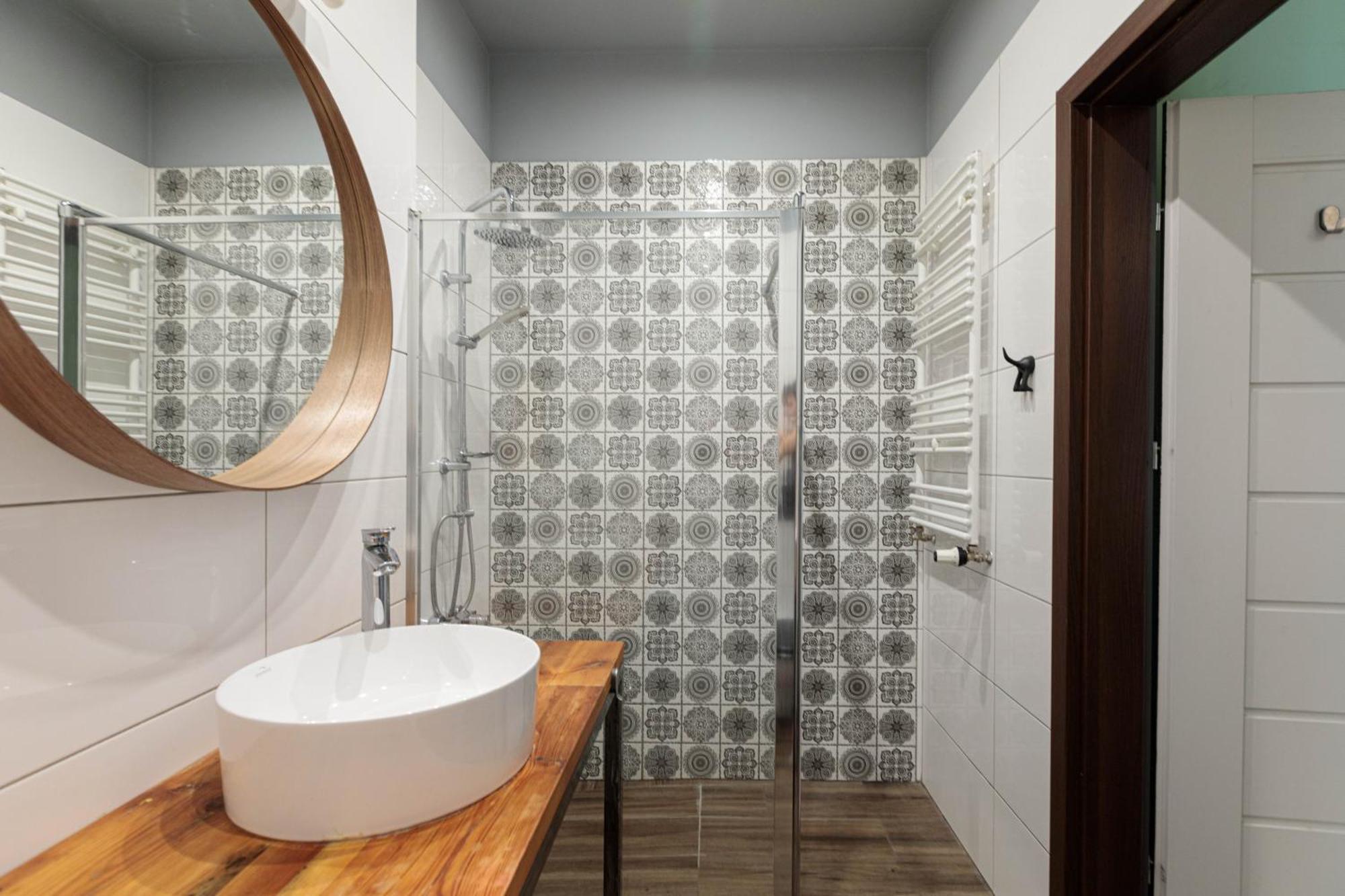 Golden Apartments Wroclaw - Cozy Studio - Main Rail Station&K24 ภายนอก รูปภาพ