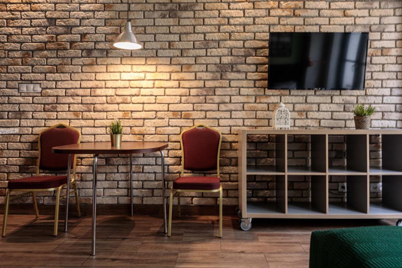Golden Apartments Wroclaw - Cozy Studio - Main Rail Station&K24 ภายนอก รูปภาพ