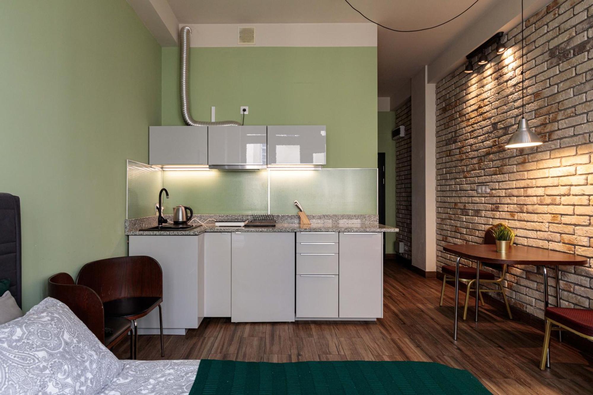 Golden Apartments Wroclaw - Cozy Studio - Main Rail Station&K24 ภายนอก รูปภาพ
